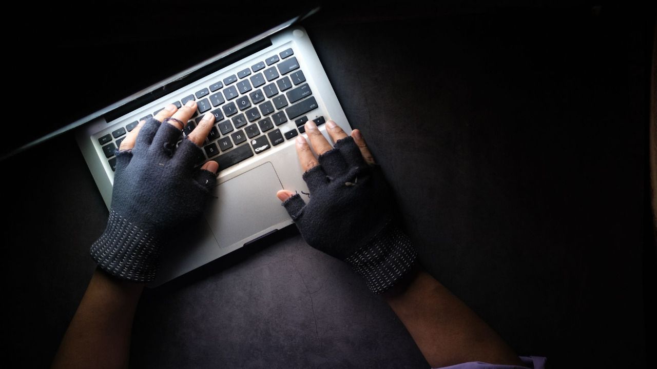 Cómo protegerte de un ciberataque: Herramientas esenciales para garantizar tu seguridad en línea